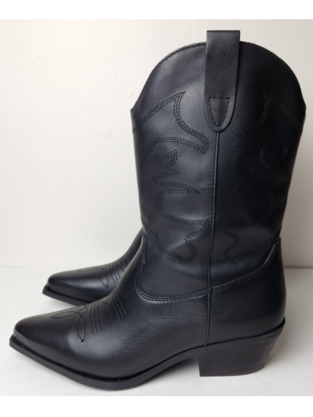 Steve Madden Western Black Leather Boots